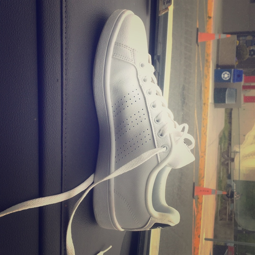 Adidas tennis shoes